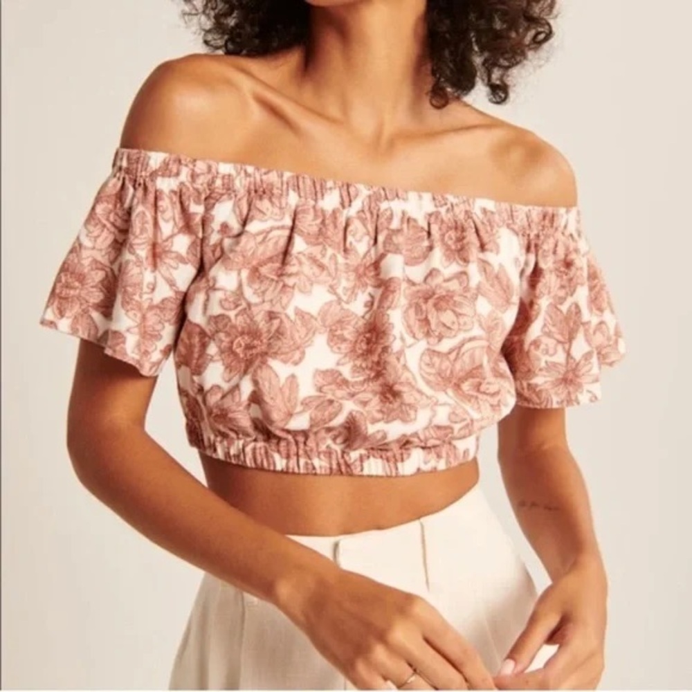 Abercrombie & Fitch Floral Off-Shoulder Crop Top - Pink and White